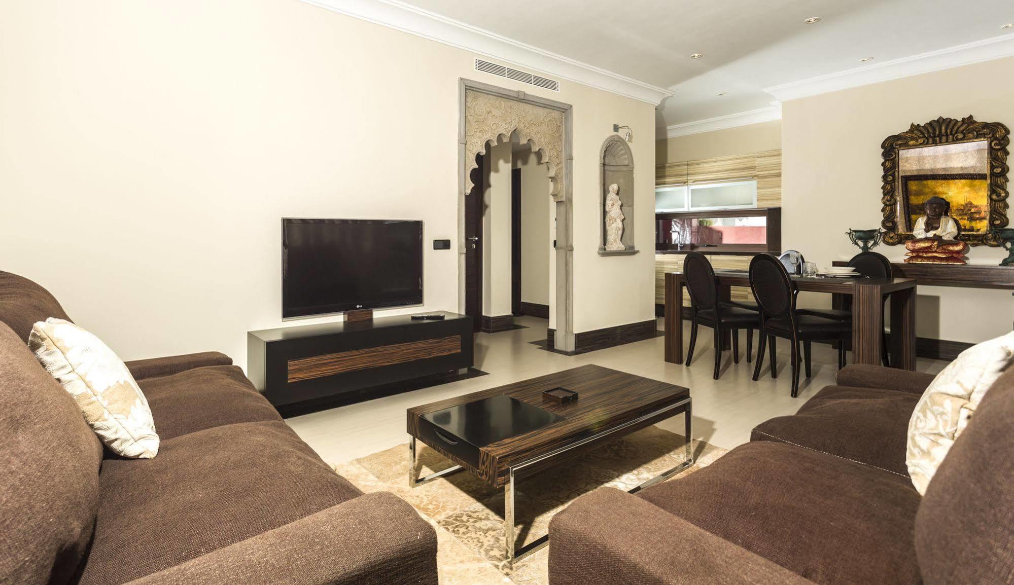 Rok Plaza - Only Adults Otel Alcalá la Real Dış mekan fotoğraf